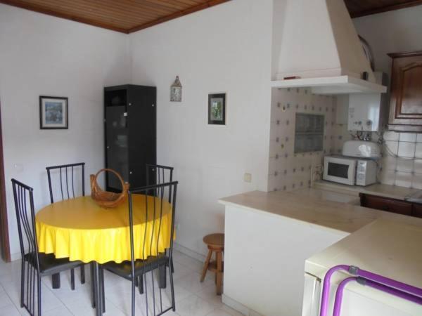 Appartamento Ema'S Beach And Nightlife House Lagos Esterno foto