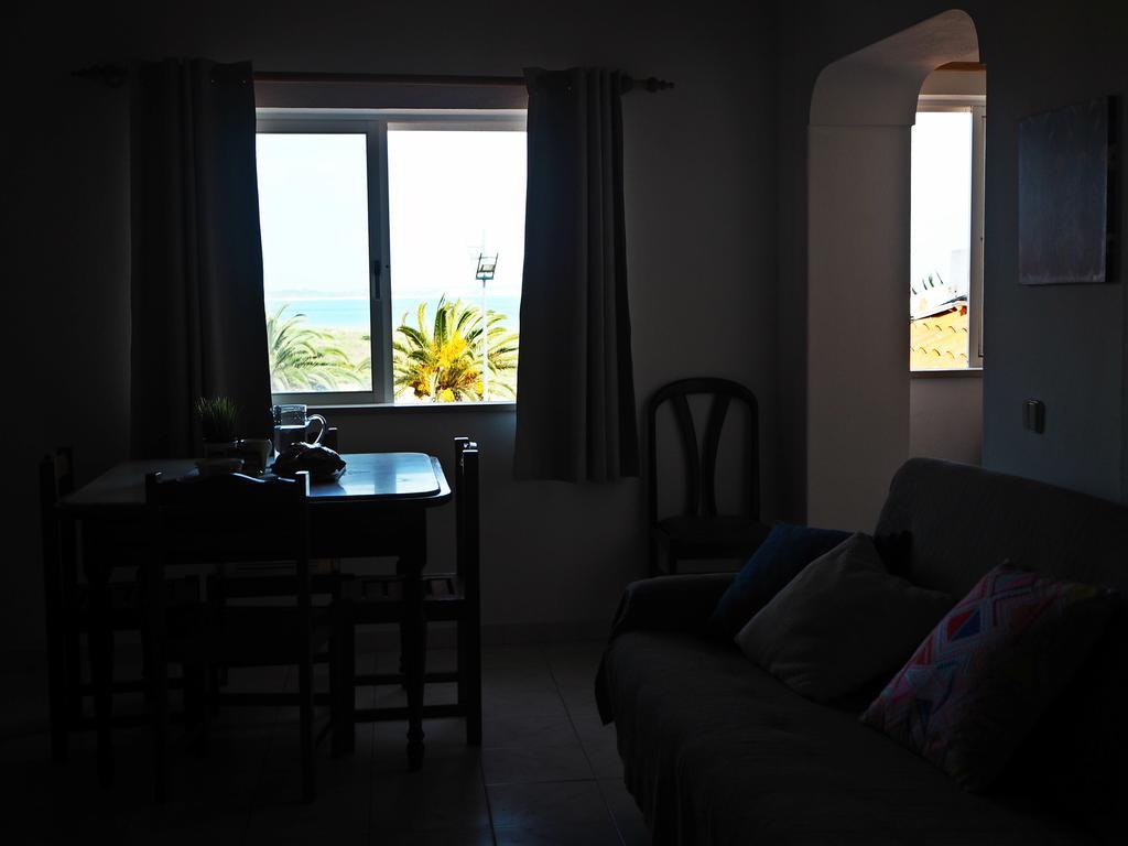 Appartamento Ema'S Beach And Nightlife House Lagos Esterno foto