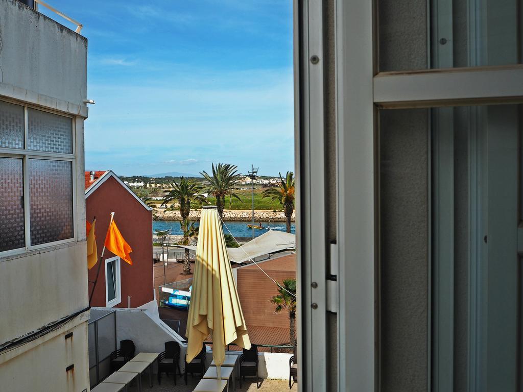 Appartamento Ema'S Beach And Nightlife House Lagos Esterno foto