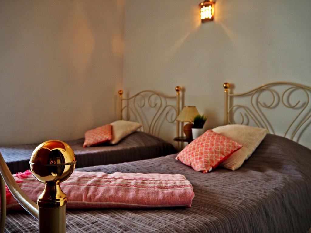 Appartamento Ema'S Beach And Nightlife House Lagos Esterno foto